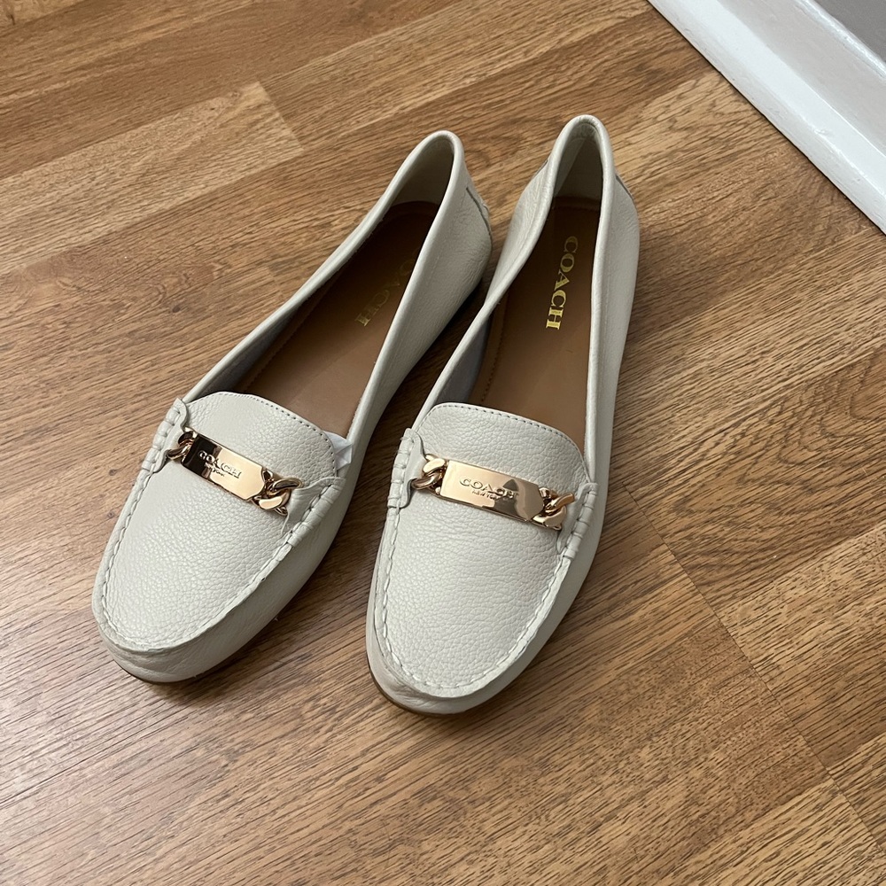 Beautiful leather Coach loafers. Brand NEW. Size 9